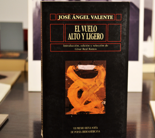 Portada "El fuego alto y ligero" de José Ángel Valente